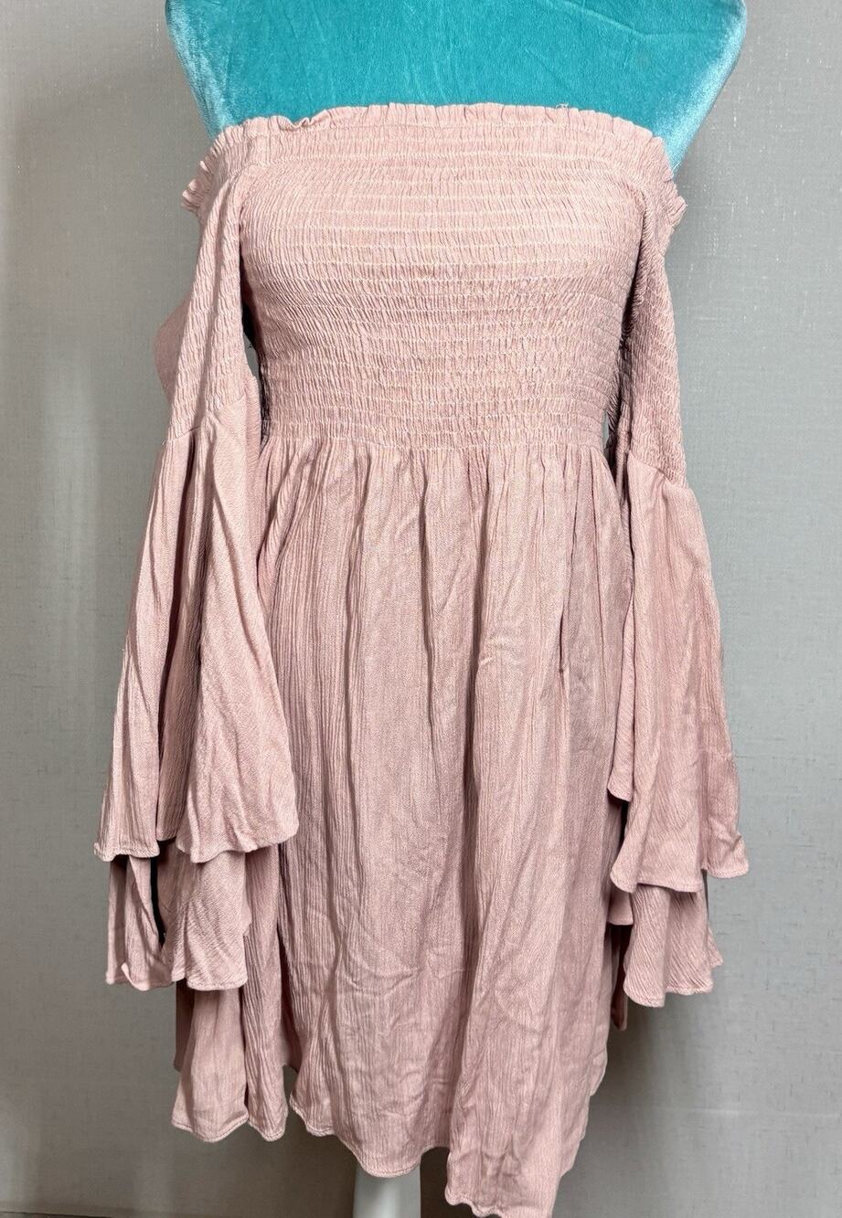 ILLA ILLA Women’s Pink Off Shoulder Smocked Bell Sleeve Mini Dress M Boho Fairy